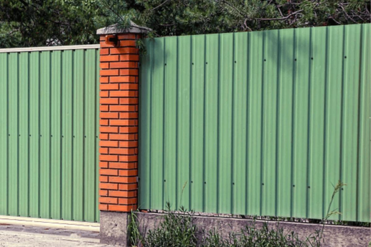 Color Bond Fencing